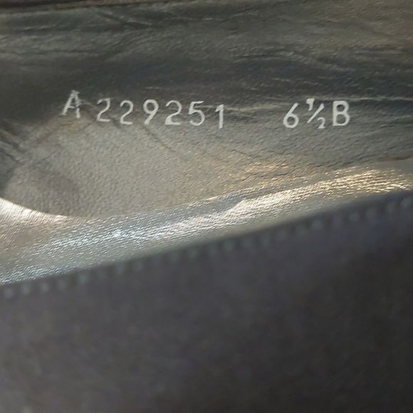 STUART Weitzman Vintage Black Witch Core Square toe Heels 🧙♀️ - Picture 12 of 13